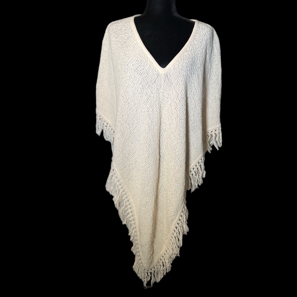 Bonnie Lee - 70's Cream V-Neck Fringe Poncho - OSFM